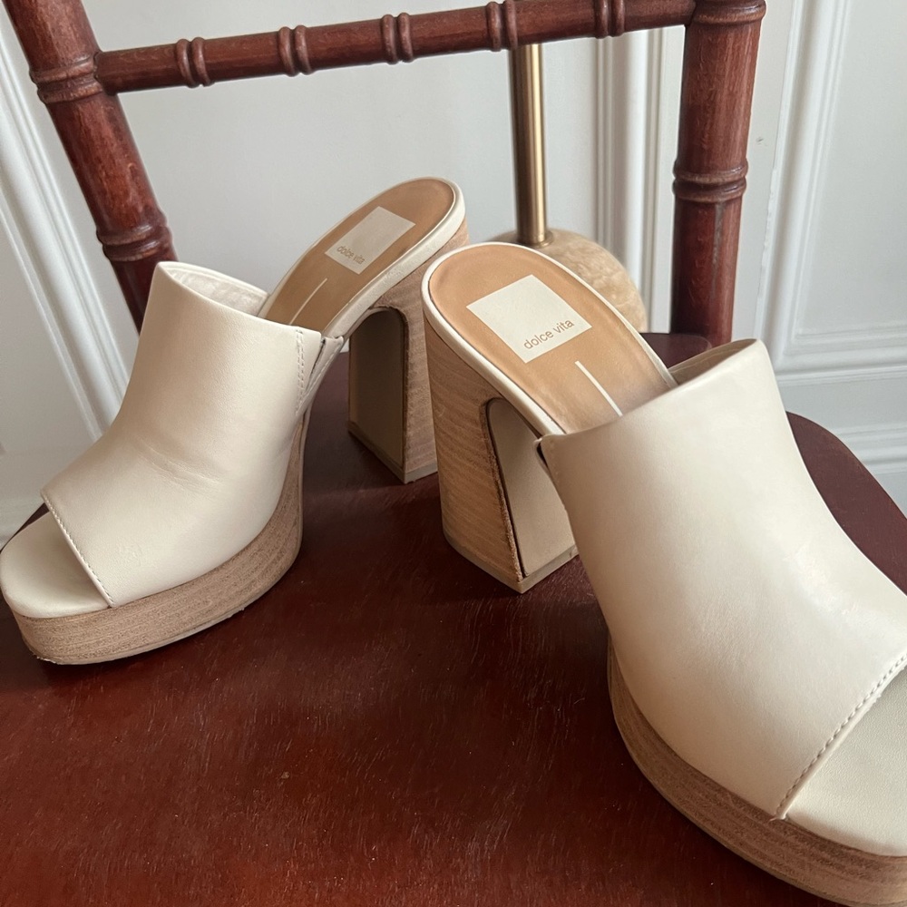 Dolce Vita Lukas Platform Sandals - Ivory Leather - Size 6M